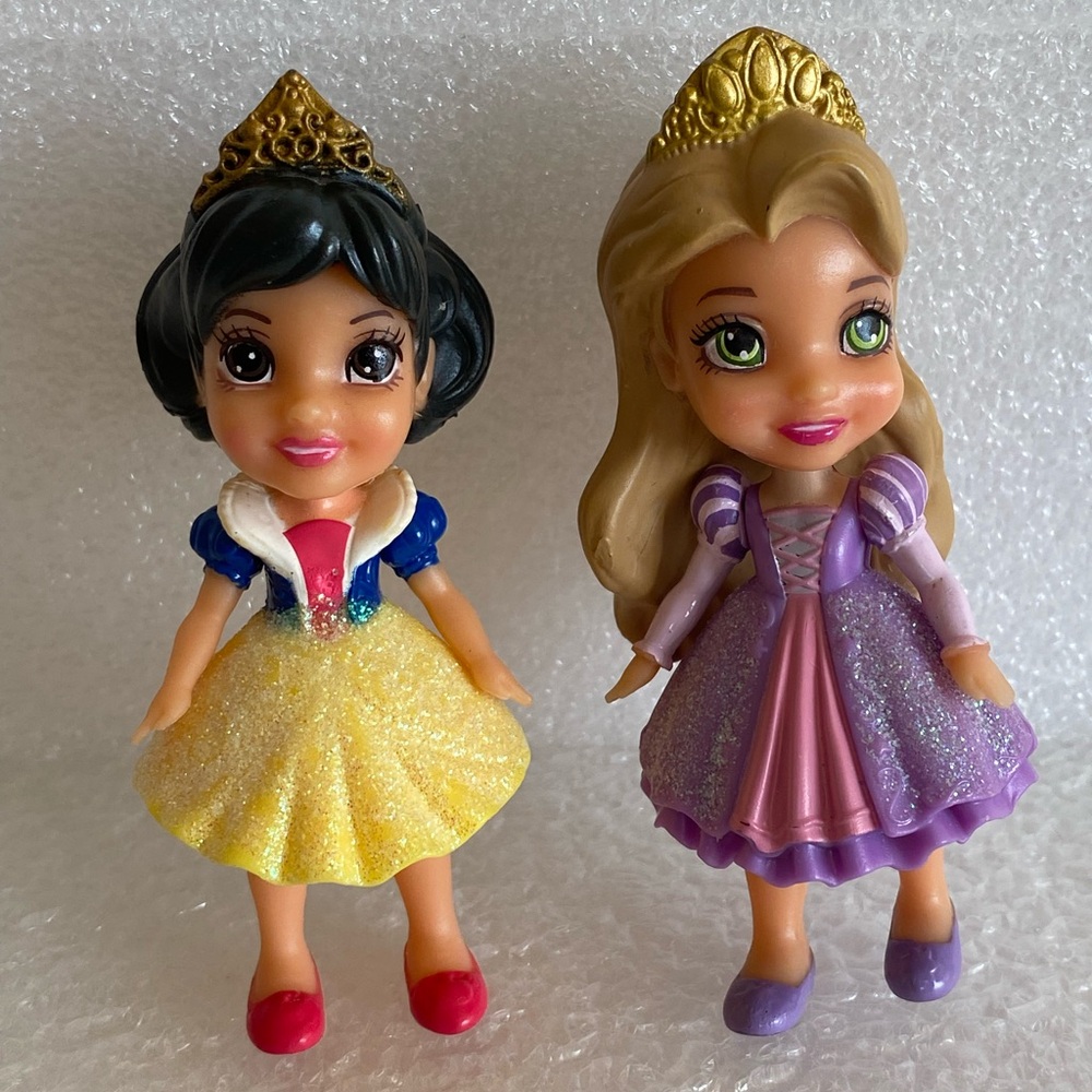 Jakks Pacific Mini Toddler Disney Princess Snow White and Rapunzel Dolls Figures